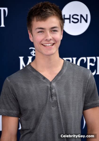 peyton meyer nude leak|Dylan Sprouse Nude Leaks Via Tumblr